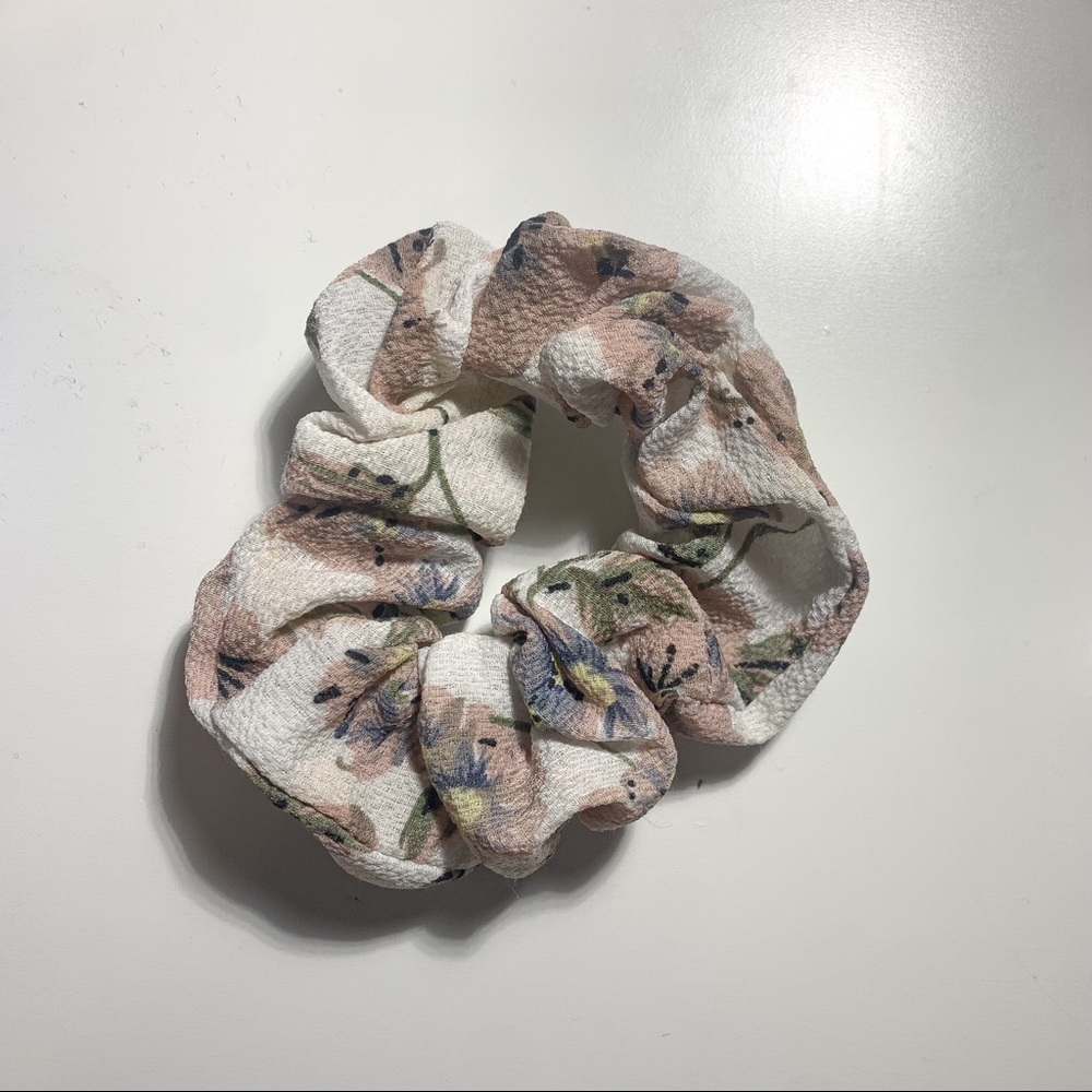 White Pink Flower Scrunchie